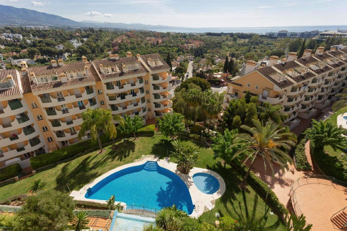 Appartement te koop in Nueva Andalucía | 2 slaapkamers H5410489