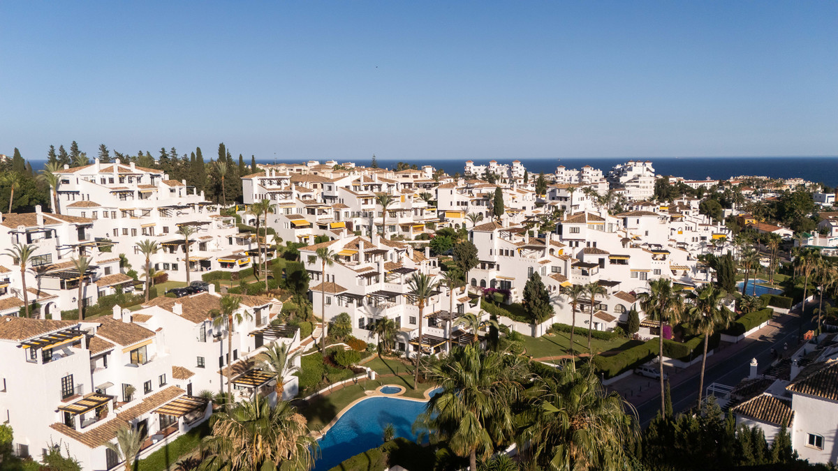 Appartement te koop in Nueva Andalucía | 3 slaapkamers H5413564