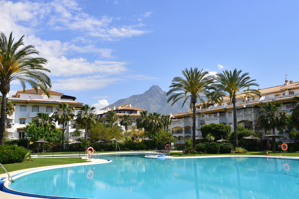 Appartement te koop in Nueva Andalucía | 3 slaapkamers H5414161