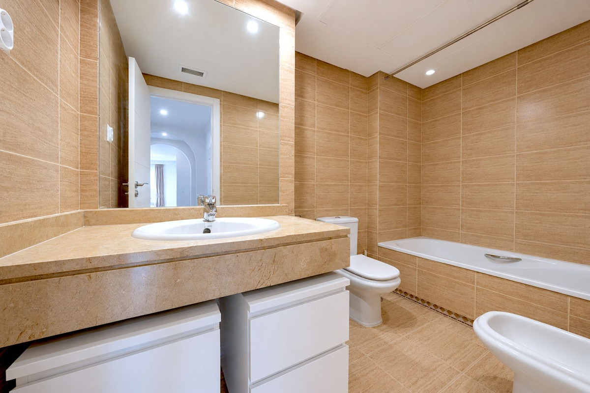 Appartement te koop in Nueva Andalucía | 3 slaapkamers H5414161