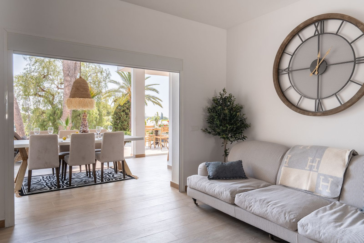 Appartement te koop in Nueva Andalucía | 2 slaapkamers H5414431