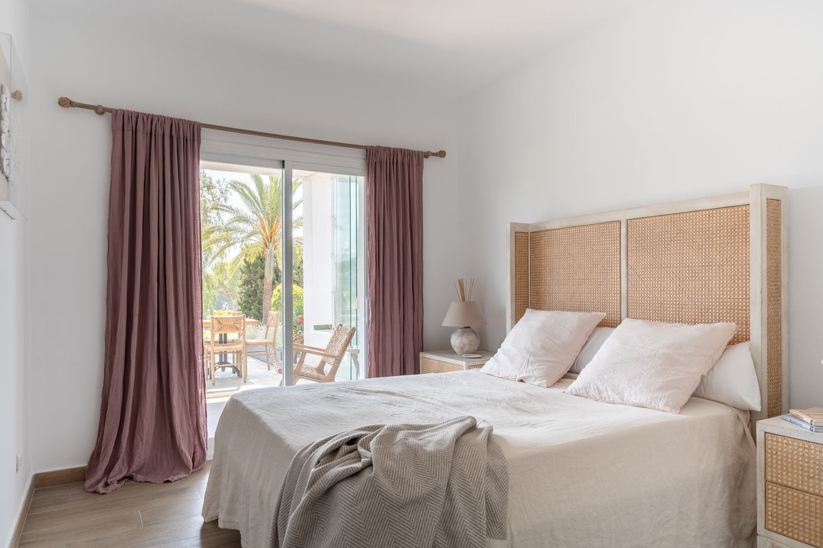 Appartement te koop in Nueva Andalucía | 2 slaapkamers H5414431