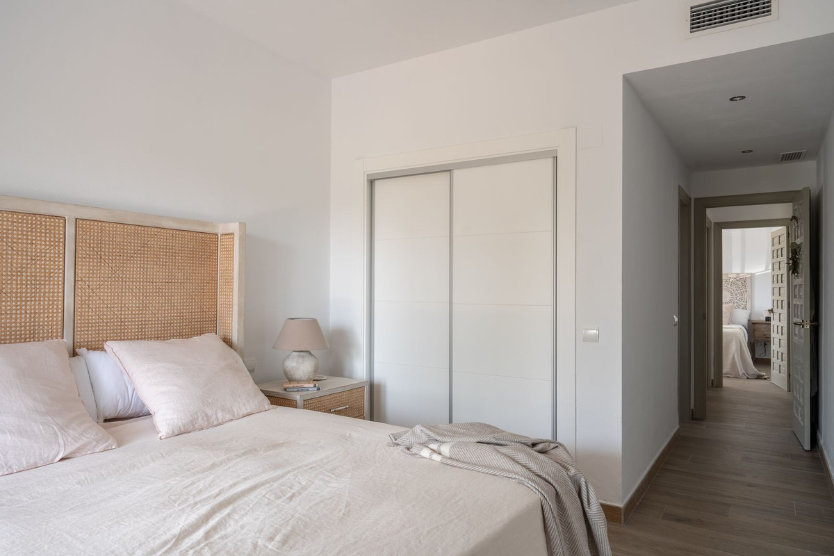 Appartement te koop in Nueva Andalucía | 2 slaapkamers H5414431