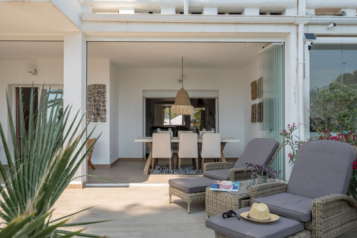 Appartement te koop in Nueva Andalucía | 2 slaapkamers H5414431