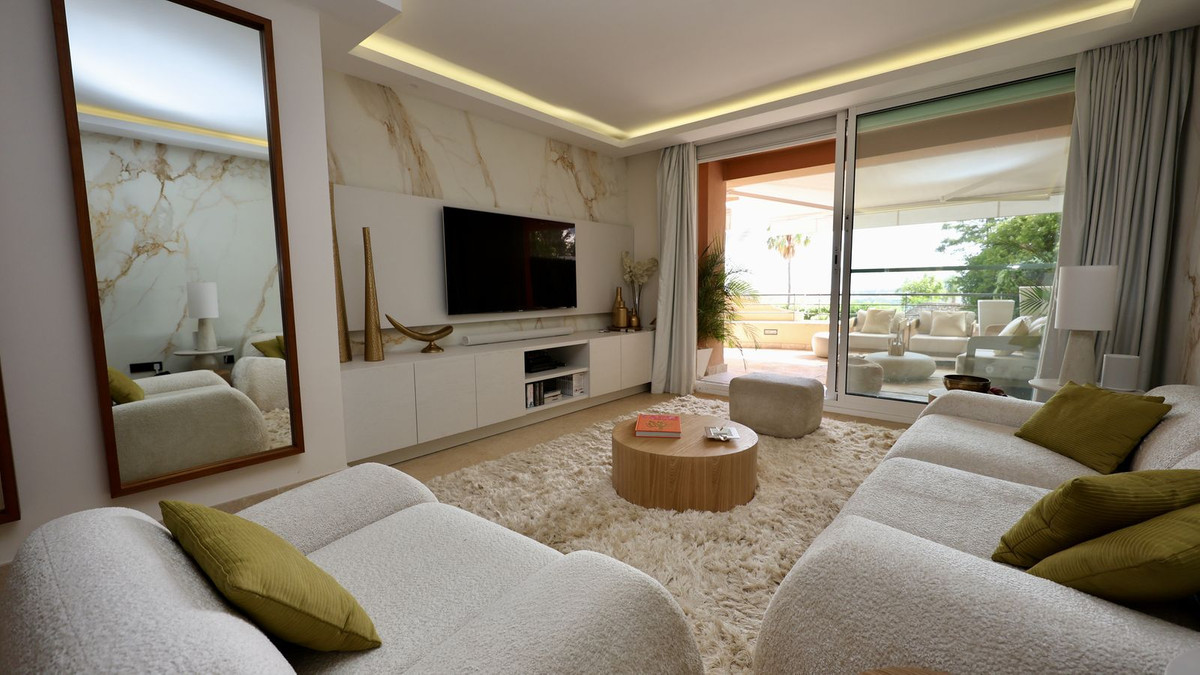 Appartement te koop in Nueva Andalucía | 2 slaapkamers H5420113