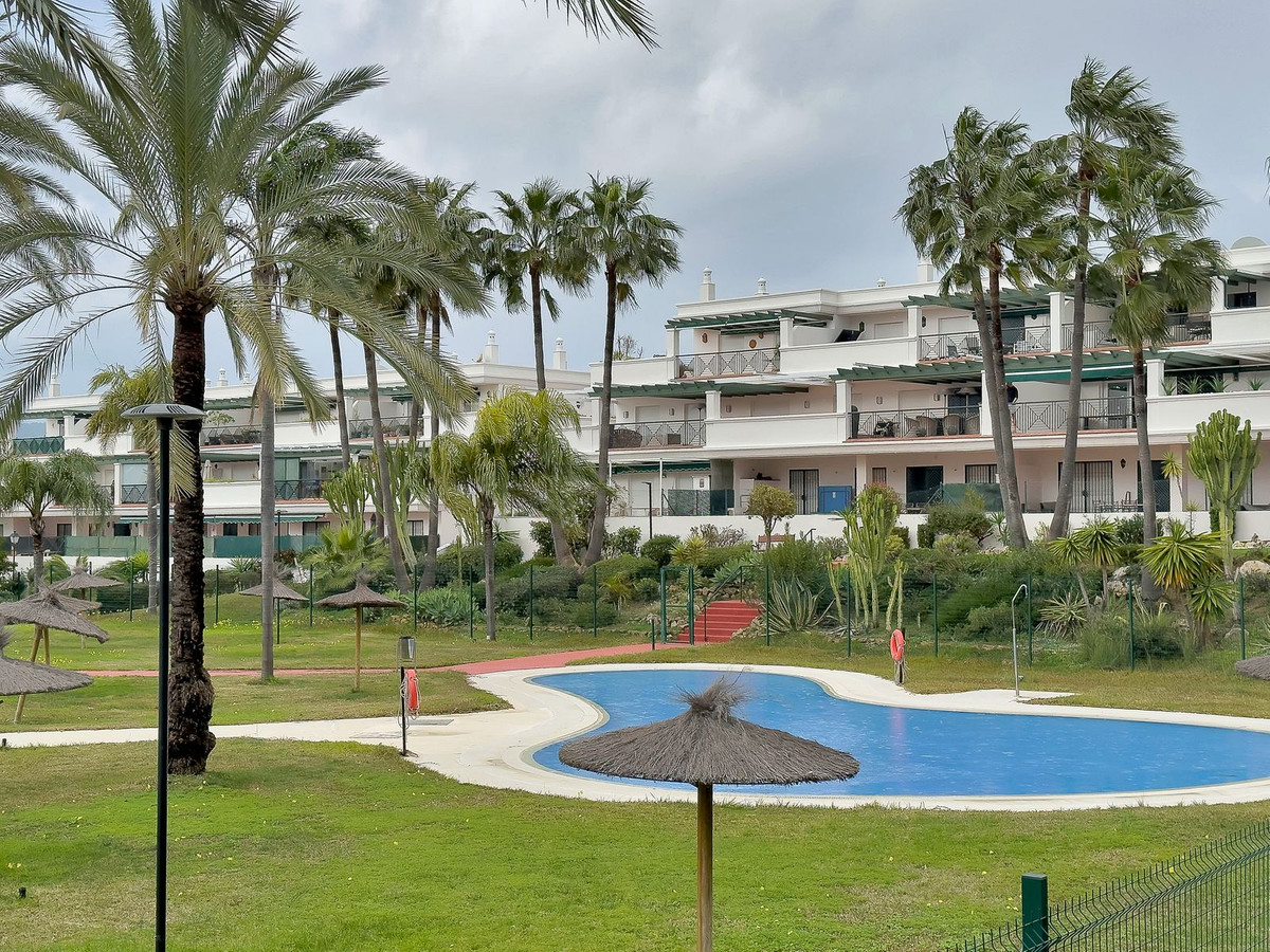 Anders te koop in Nueva Andalucía | 2 slaapkamers H5423131