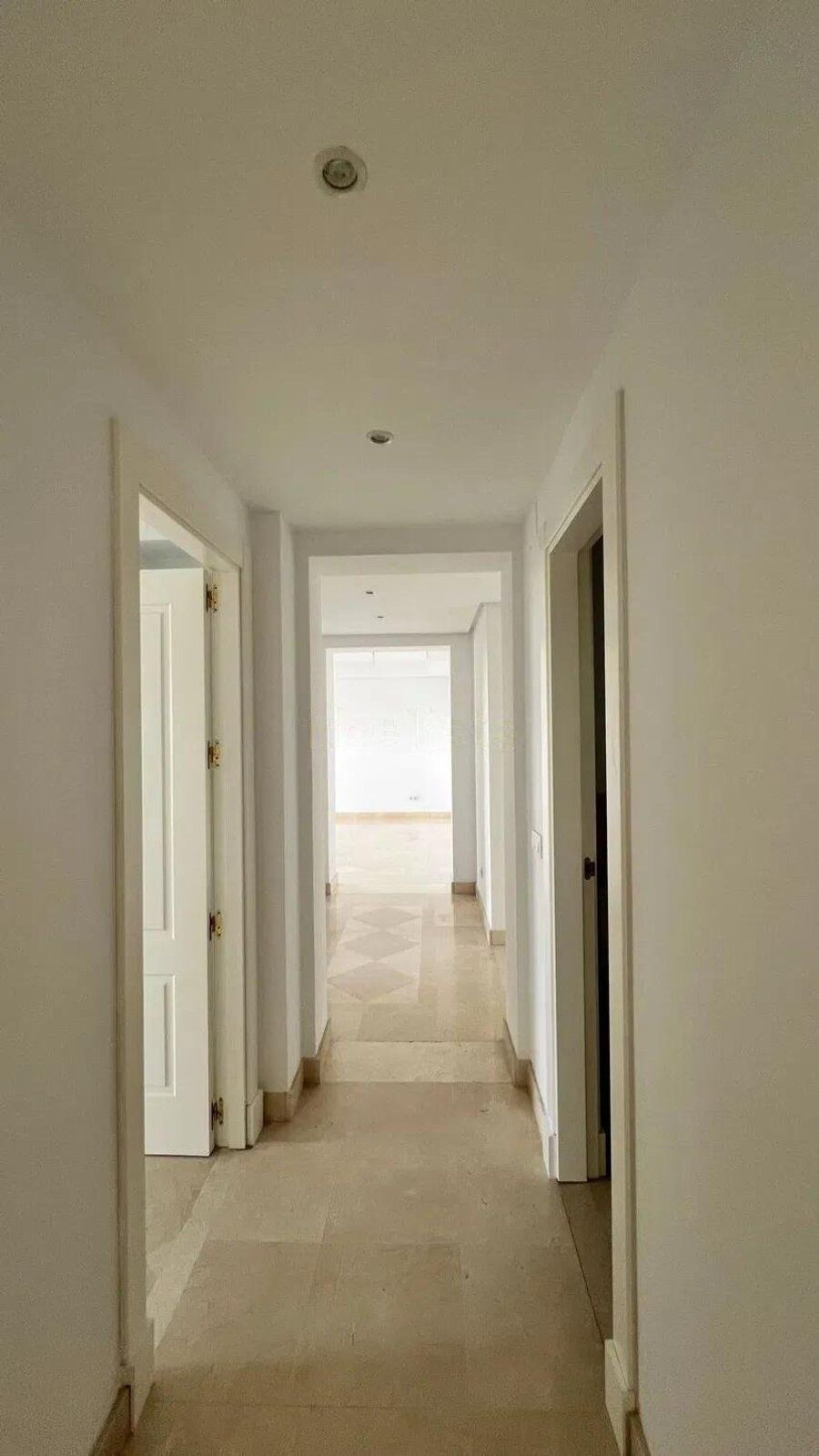Appartement te koop in Nueva Andalucía | 2 slaapkamers H5423332
