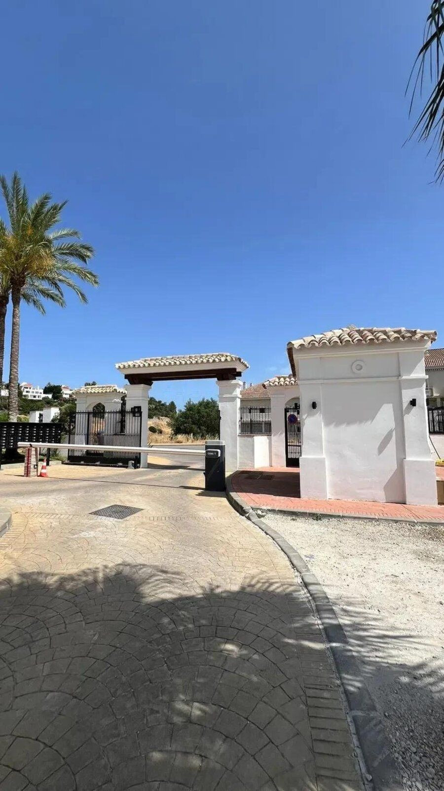 Appartement te koop in Nueva Andalucía | 2 slaapkamers H5423332