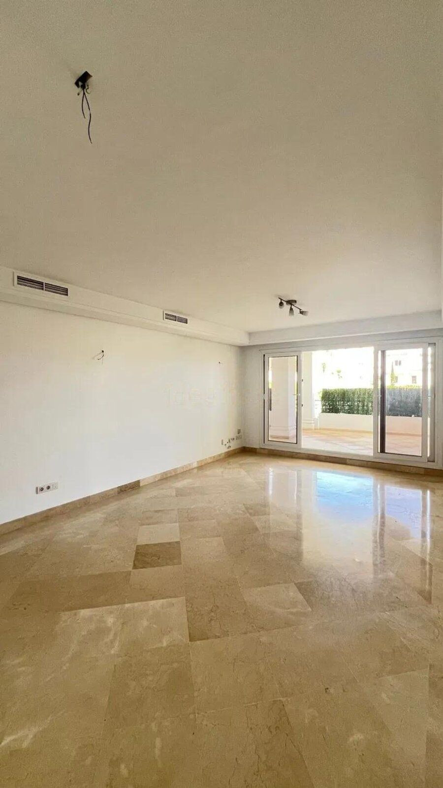 Appartement te koop in Nueva Andalucía | 2 slaapkamers H5423332