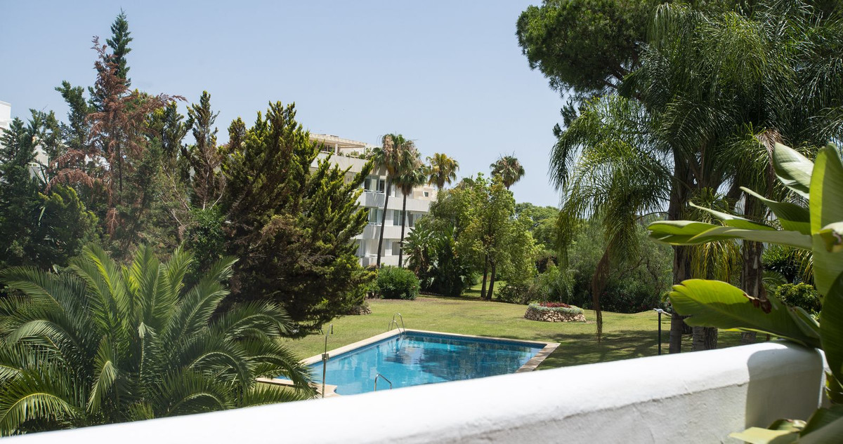 Appartement te koop in Nueva Andalucía | 3 slaapkamers H5426008