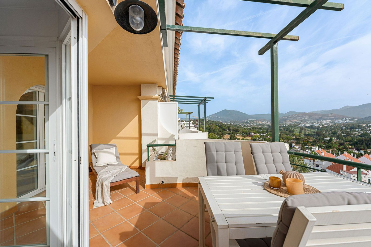 Appartement te koop in Nueva Andalucía | 2 slaapkamers H5427946
