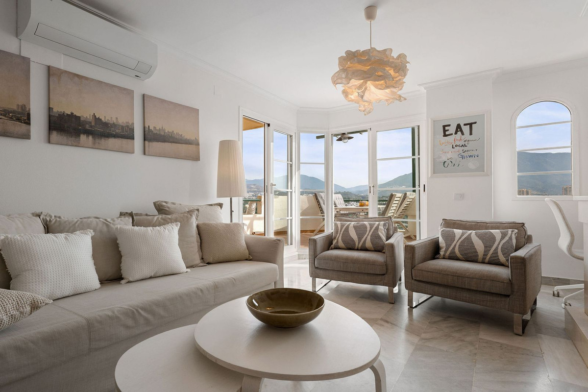 Appartement te koop in Nueva Andalucía | 2 slaapkamers H5427946