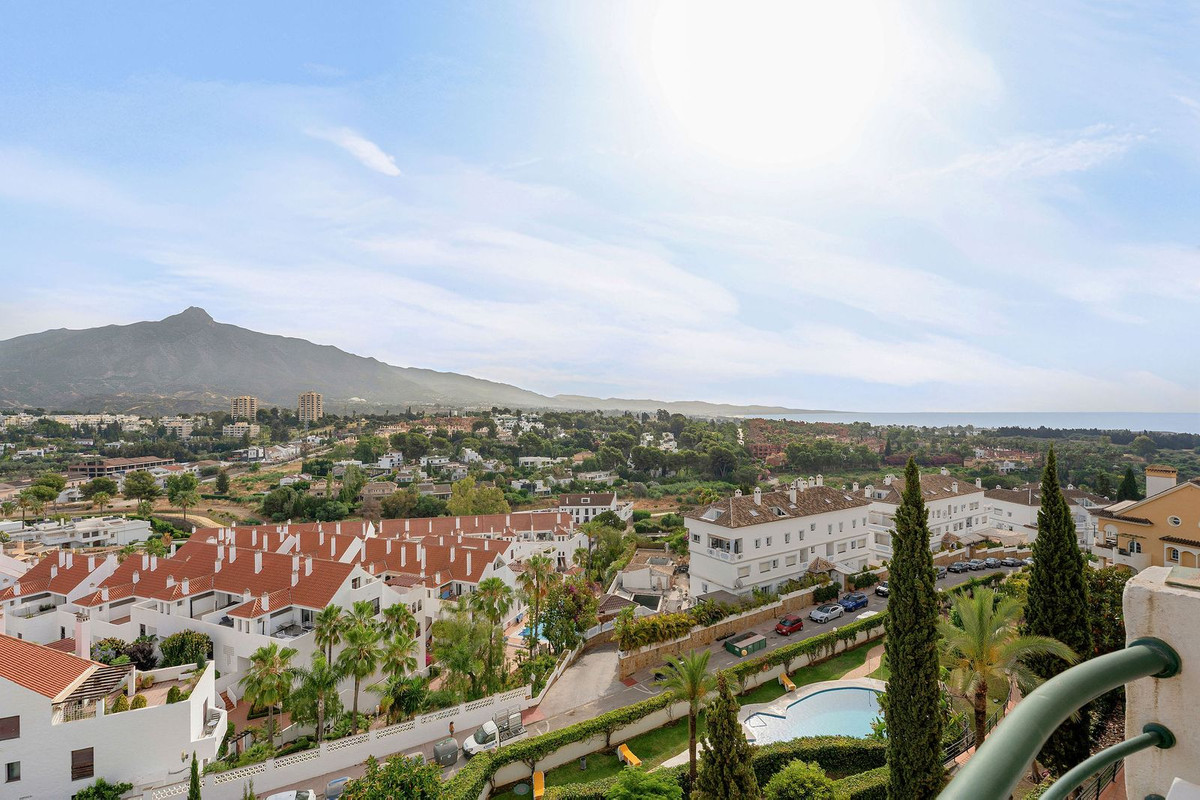 Appartement te koop in Nueva Andalucía | 2 slaapkamers H5427946