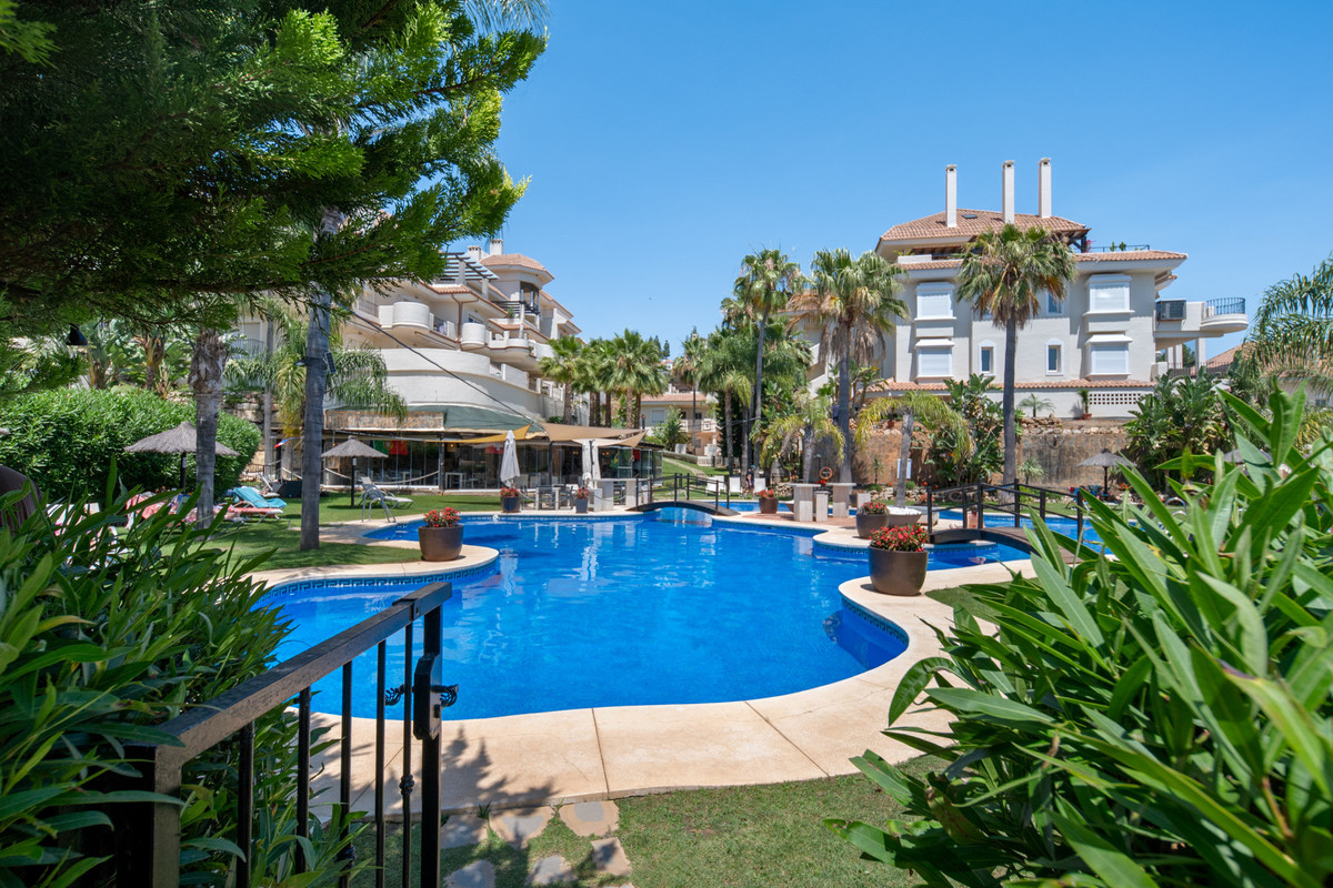 Appartement te koop in Nueva Andalucía | 3 slaapkamers H5428030