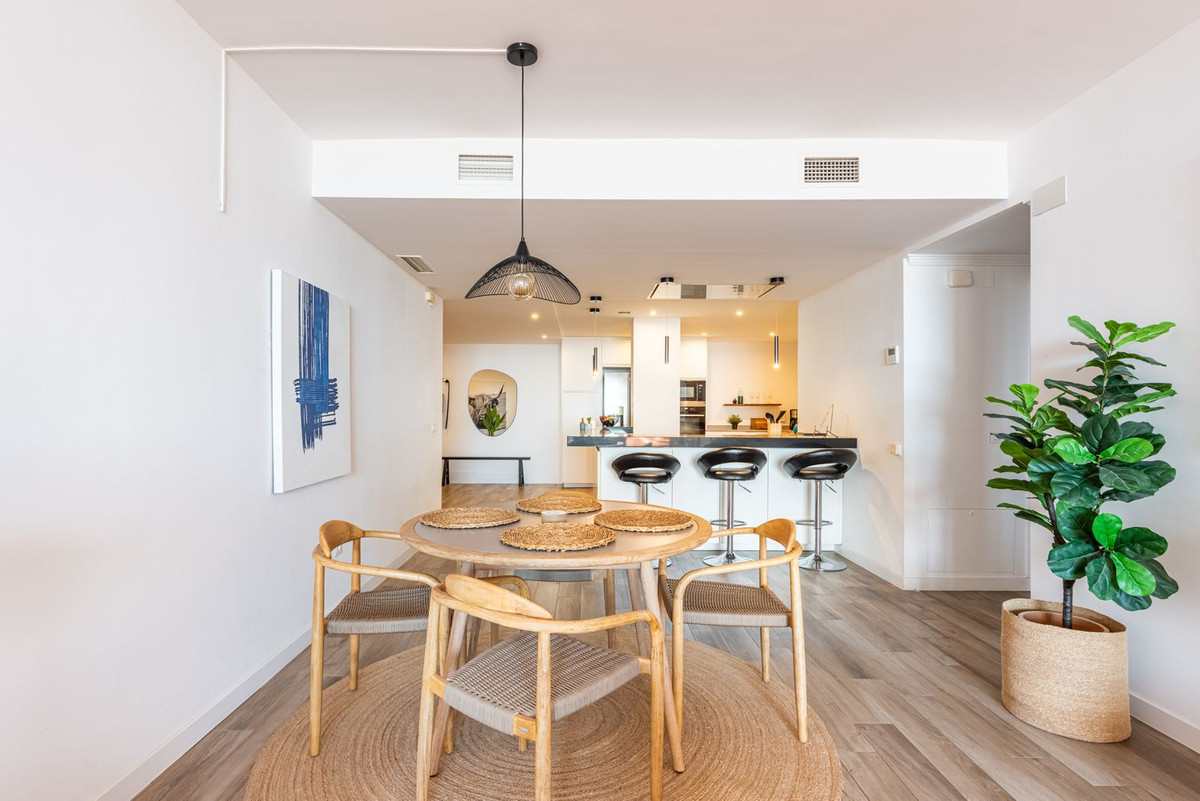 Appartement te koop in Nueva Andalucía | 2 slaapkamers H5429632