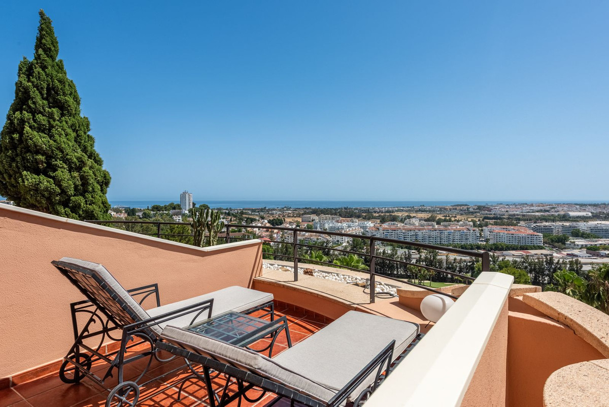 Appartement te koop in Nueva Andalucía | 2 slaapkamers H5429632