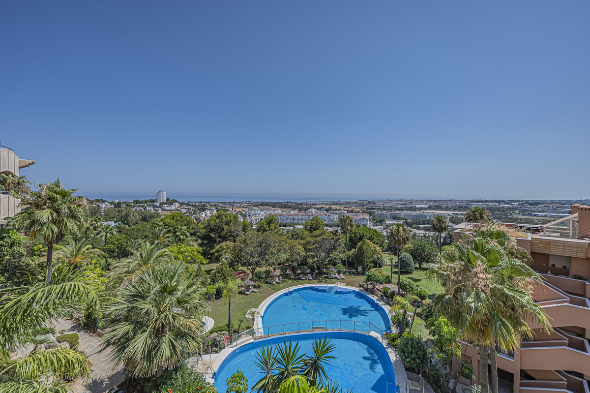 Appartement te koop in Nueva Andalucía | 2 slaapkamers H5429659