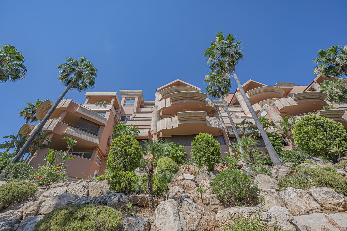 Appartement te koop in Nueva Andalucía | 2 slaapkamers H5429659