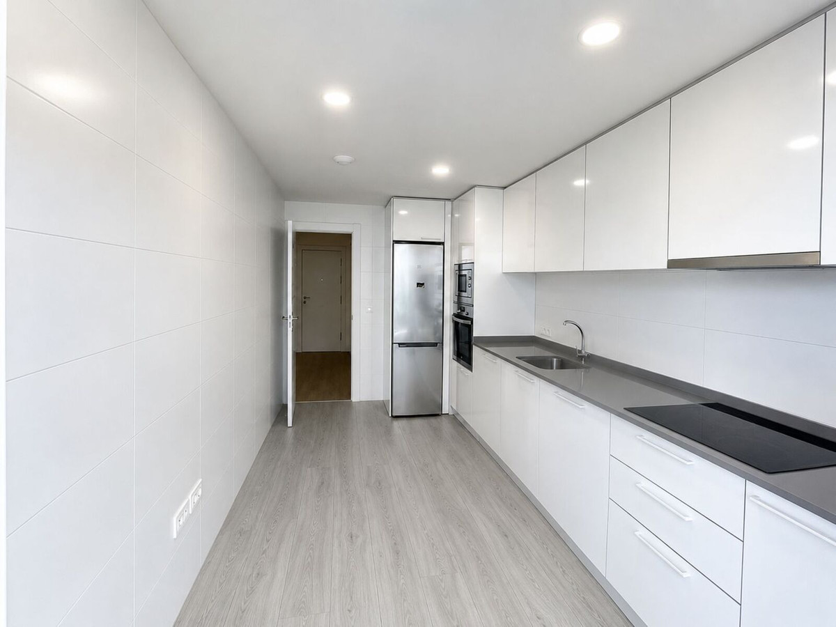 Appartement te koop in Nueva Andalucía | 4 slaapkamers H5430508