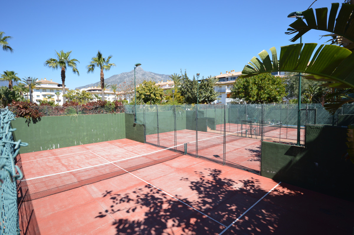 Appartement te koop in Nueva Andalucía | 2 slaapkamers H5431426