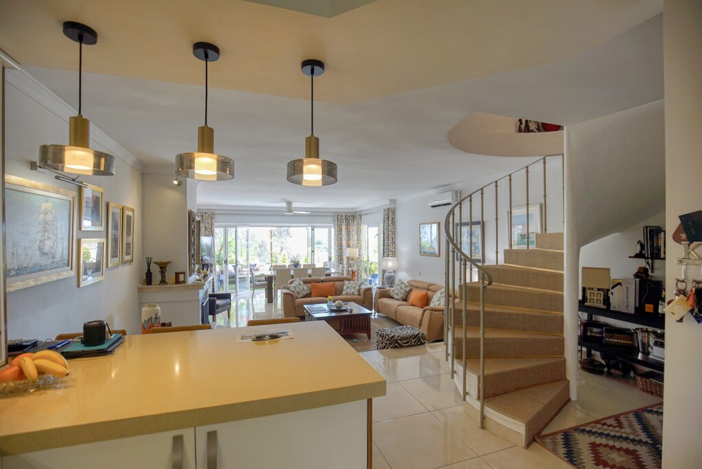 Appartement te koop in Nueva Andalucía | 4 slaapkamers H5432911