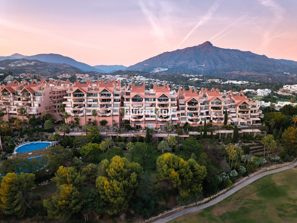 Appartement te koop in Nueva Andalucía | 3 slaapkamers H5435245