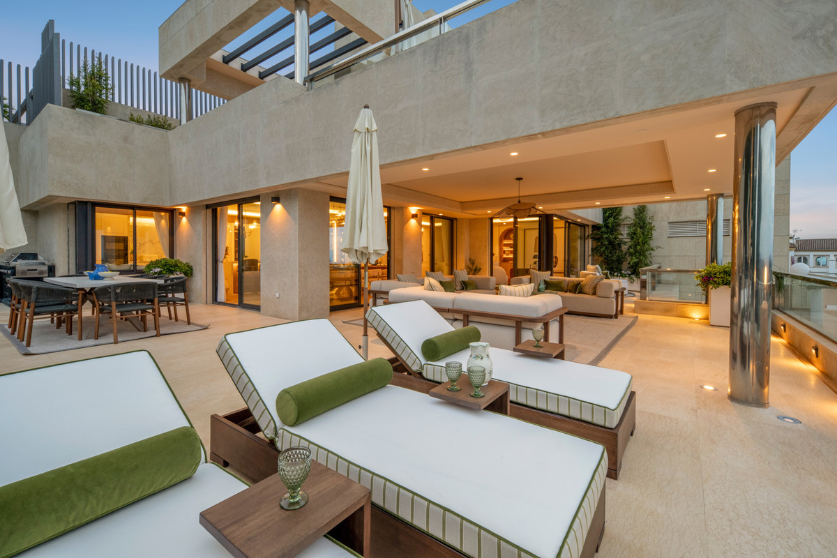 Appartement te koop in Nueva Andalucía | 5 slaapkamers H5435302
