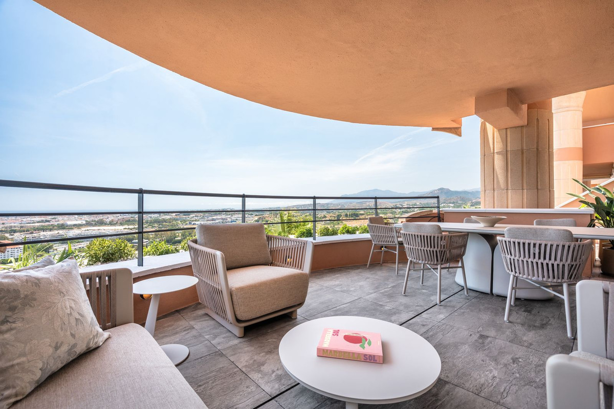 Appartement te koop in Nueva Andalucía | 3 slaapkamers H5435983