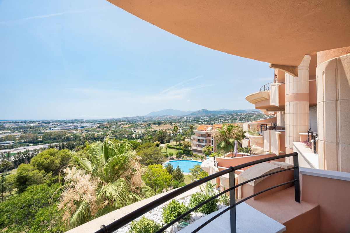 Appartement te koop in Nueva Andalucía | 3 slaapkamers H5435983