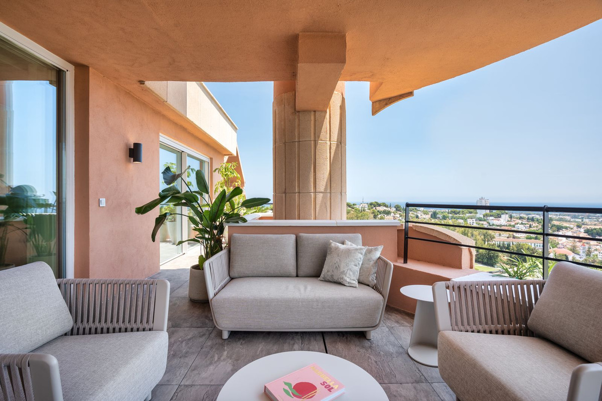 Appartement te koop in Nueva Andalucía | 3 slaapkamers H5435983