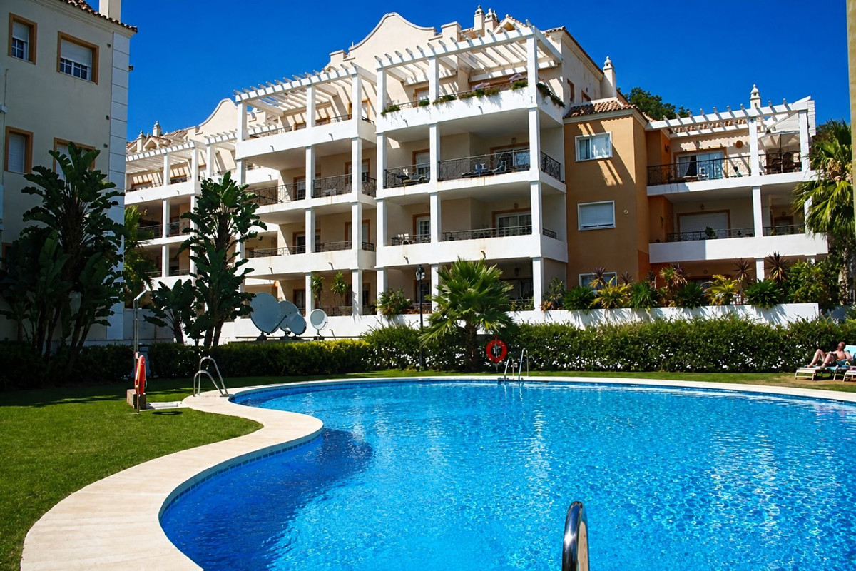 Appartement te koop in Nueva Andalucía | 3 slaapkamers H5437414