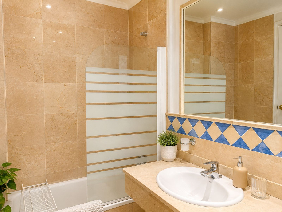 Appartement te koop in Nueva Andalucía | 3 slaapkamers H5437414