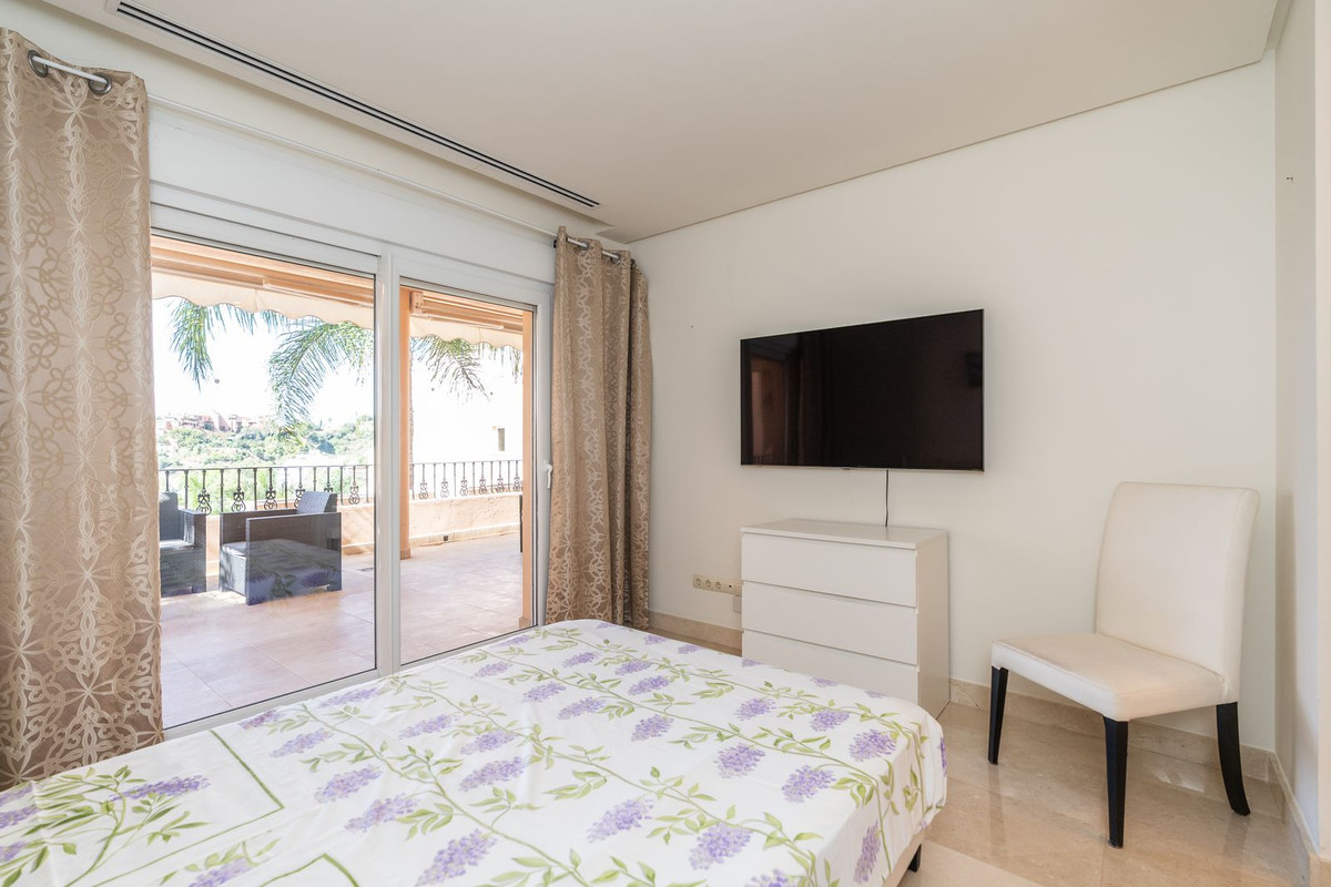 Appartement te koop in Nueva Andalucía | 2 slaapkamers H5437549