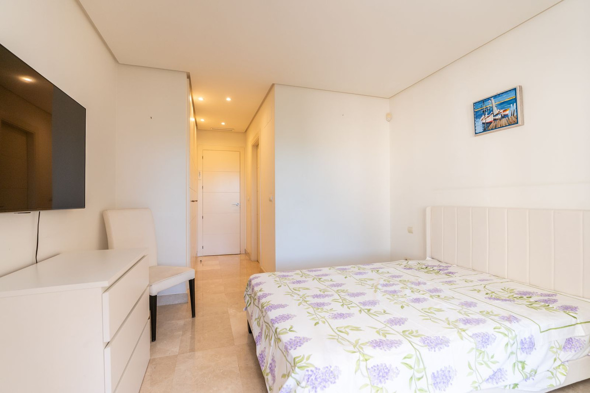 Appartement te koop in Nueva Andalucía | 2 slaapkamers H5437549
