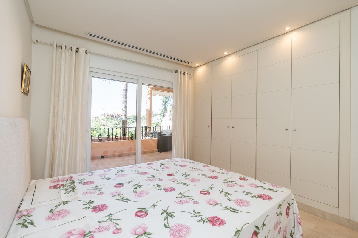 Appartement te koop in Nueva Andalucía | 2 slaapkamers H5437549