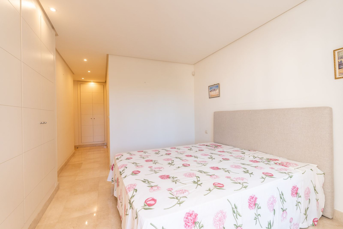Appartement te koop in Nueva Andalucía | 2 slaapkamers H5437549