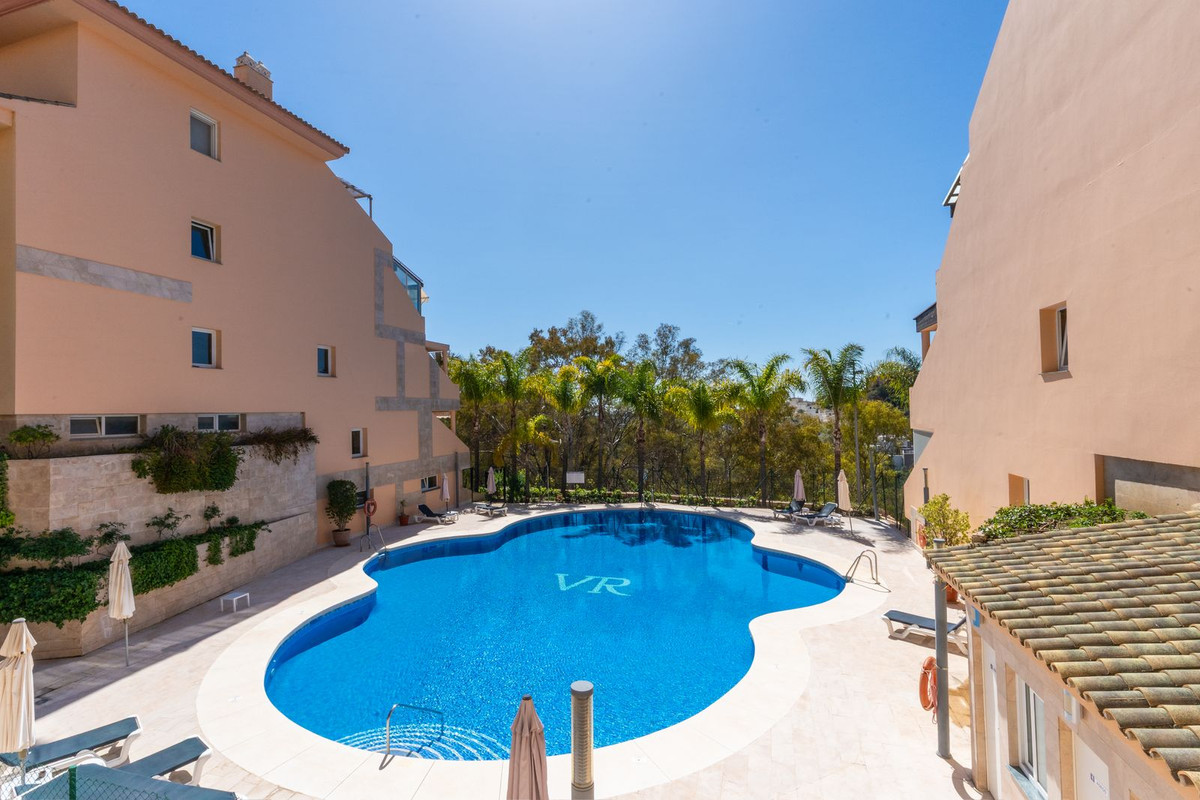 Appartement te koop in Nueva Andalucía | 2 slaapkamers H5437549