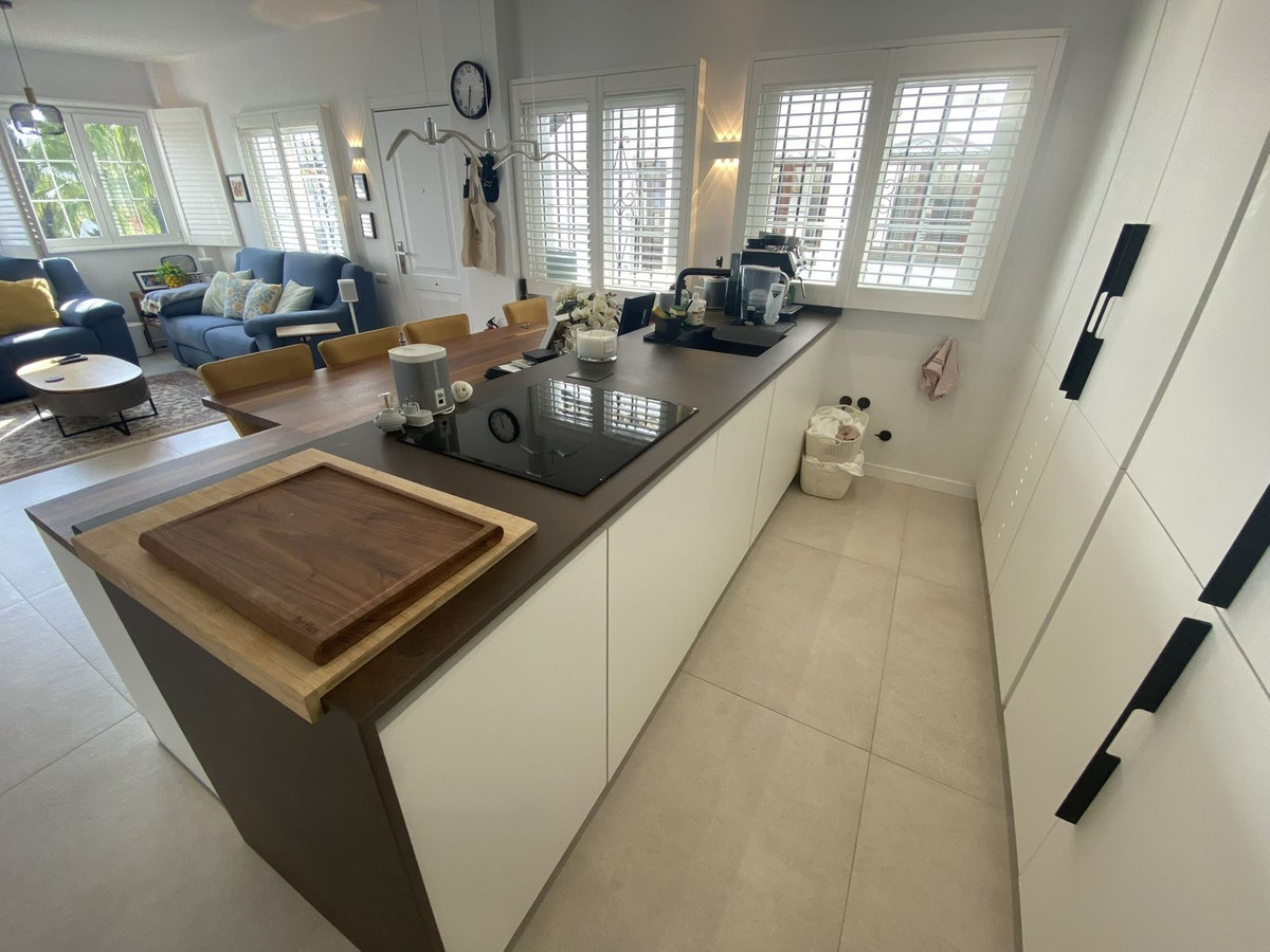 Appartement te koop in Nueva Andalucía | 2 slaapkamers H5438803