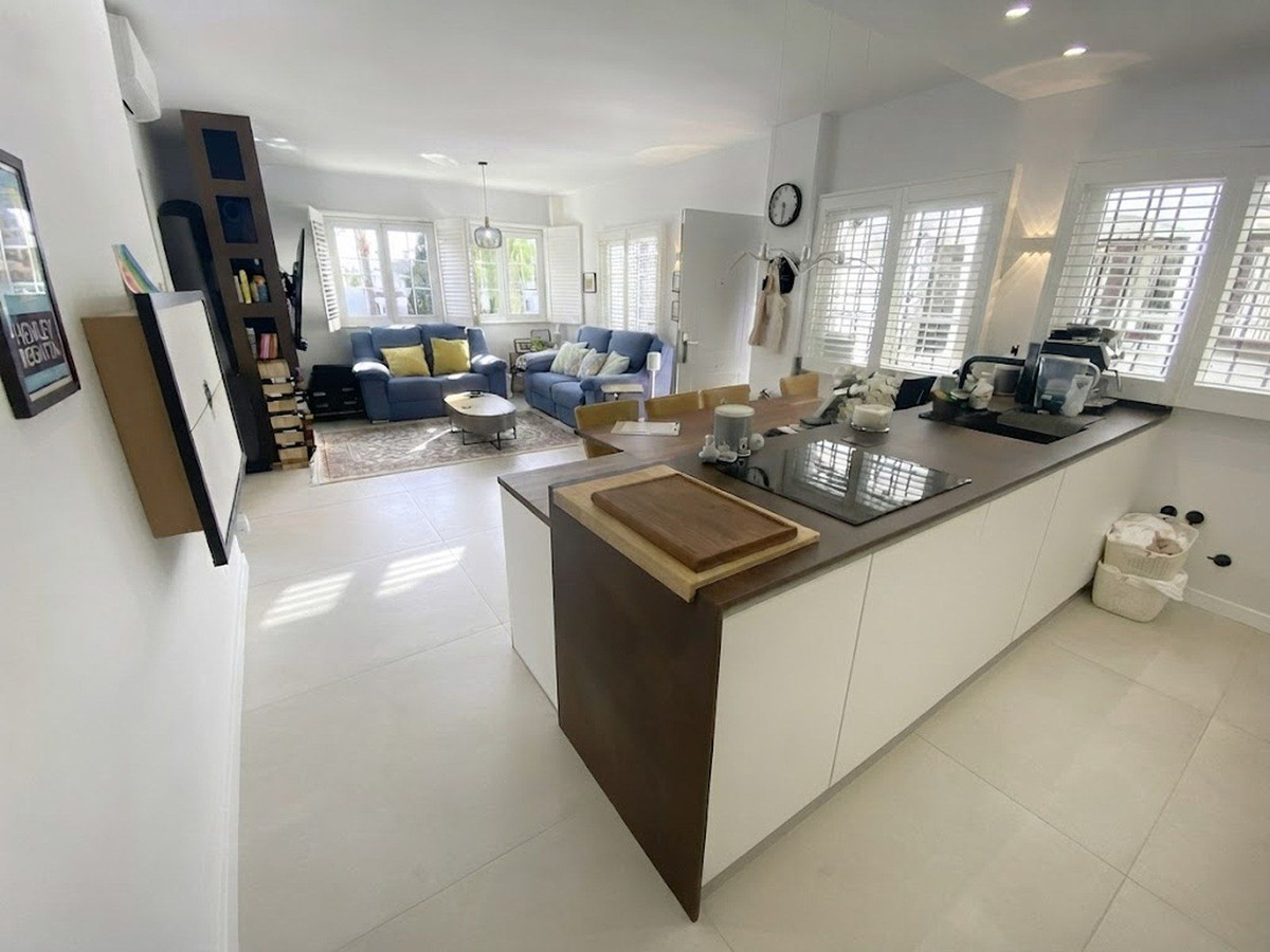 Appartement te koop in Nueva Andalucía | 2 slaapkamers H5438803