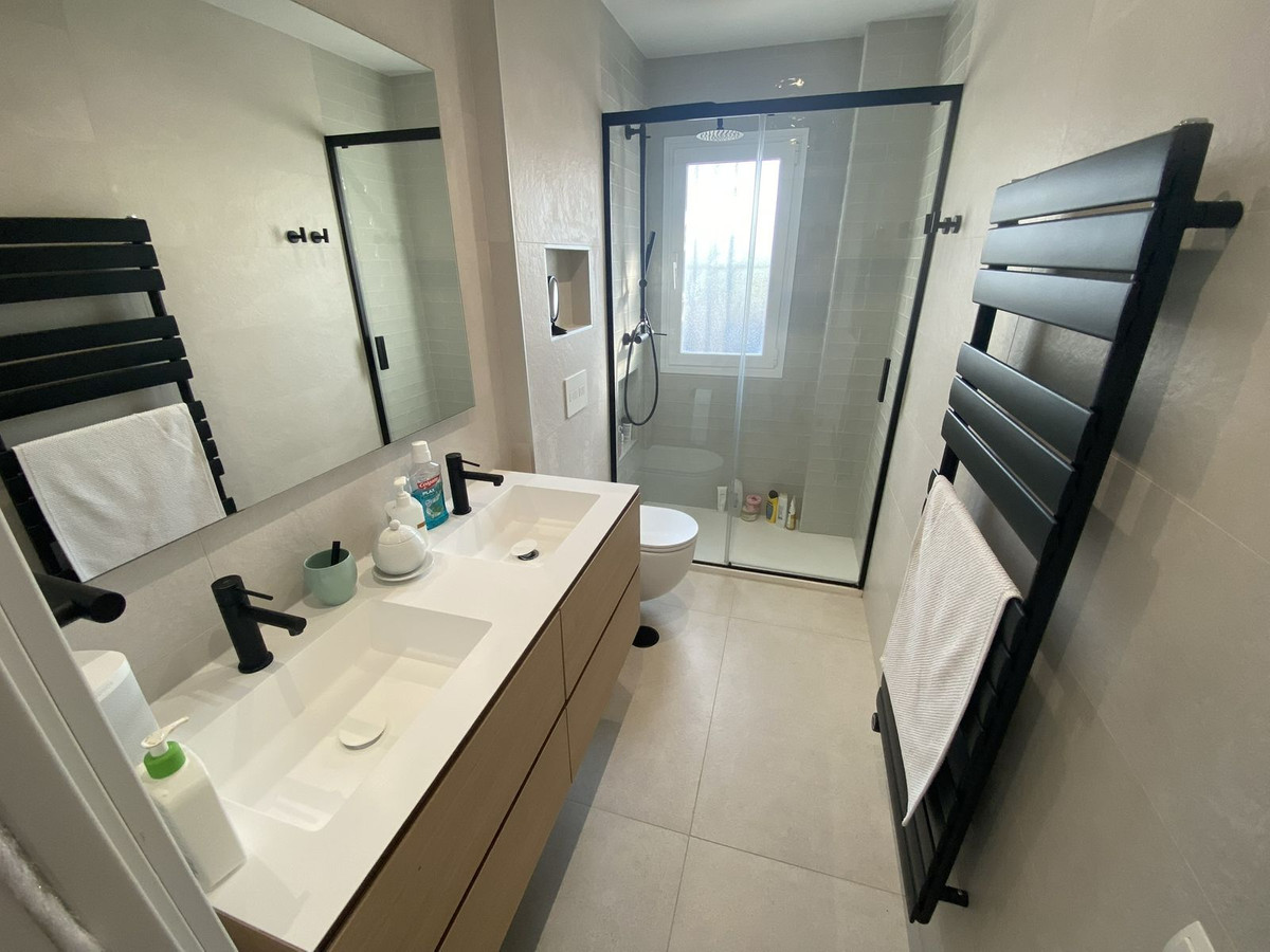 Appartement te koop in Nueva Andalucía | 2 slaapkamers H5438803