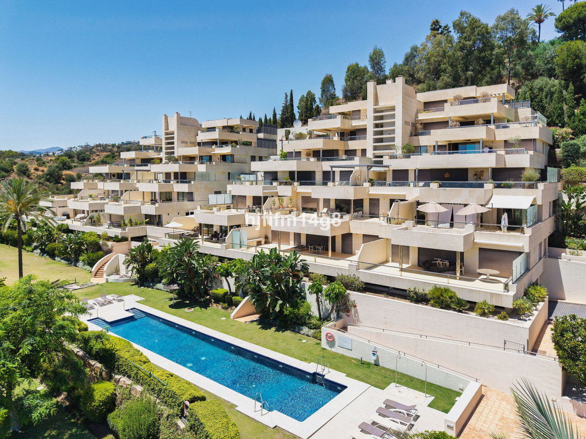 Appartement te koop in Nueva Andalucía | 2 slaapkamers H5438905