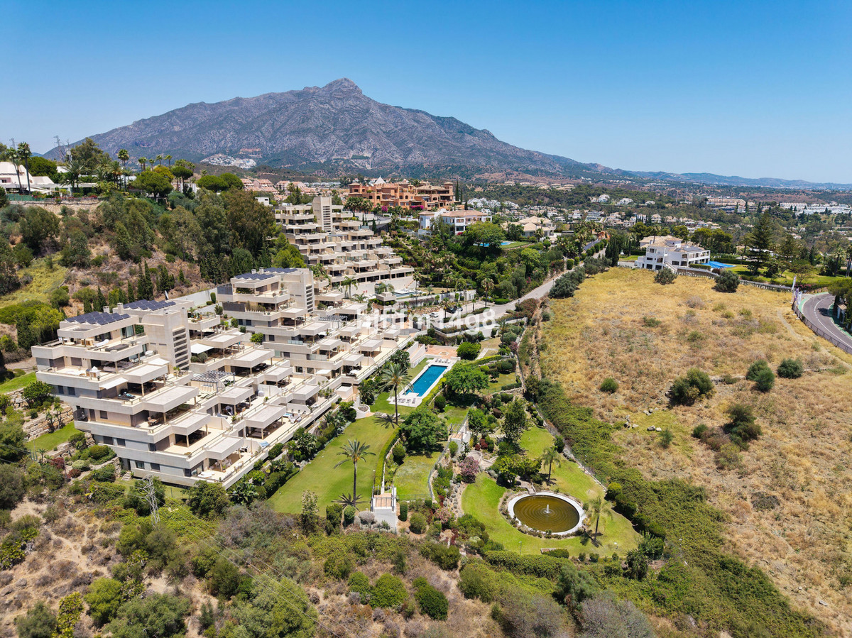 Appartement te koop in Nueva Andalucía | 2 slaapkamers H5438905