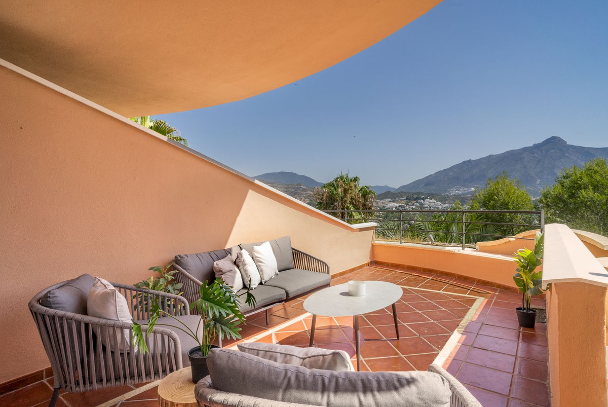 Appartement te koop in Nueva Andalucía | 2 slaapkamers H5439793