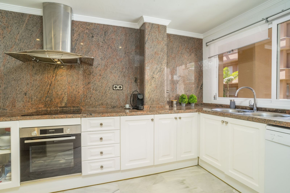 Appartement te koop in Nueva Andalucía | 2 slaapkamers H5439793