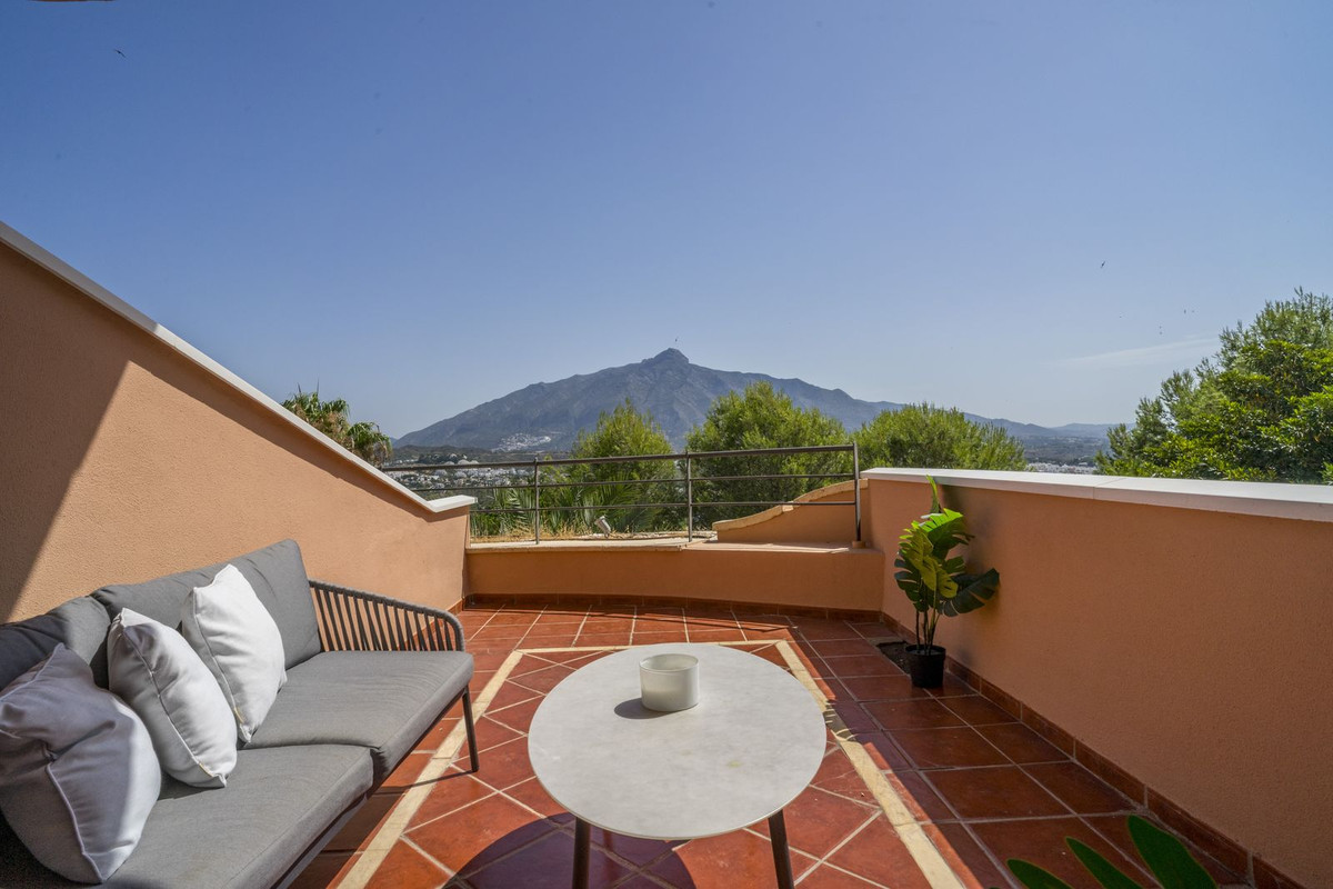 Appartement te koop in Nueva Andalucía | 2 slaapkamers H5439793