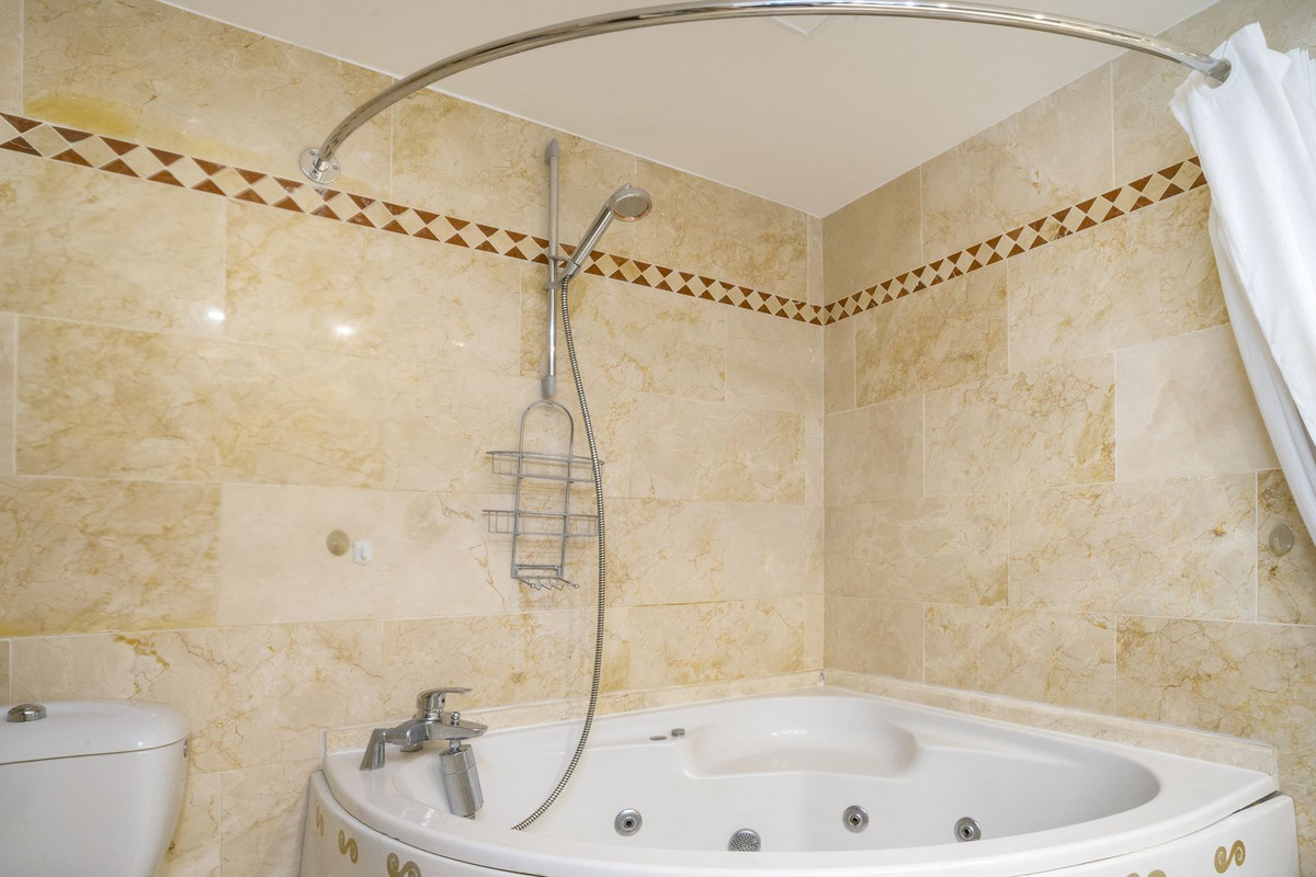 Appartement te koop in Nueva Andalucía | 2 slaapkamers H5439793