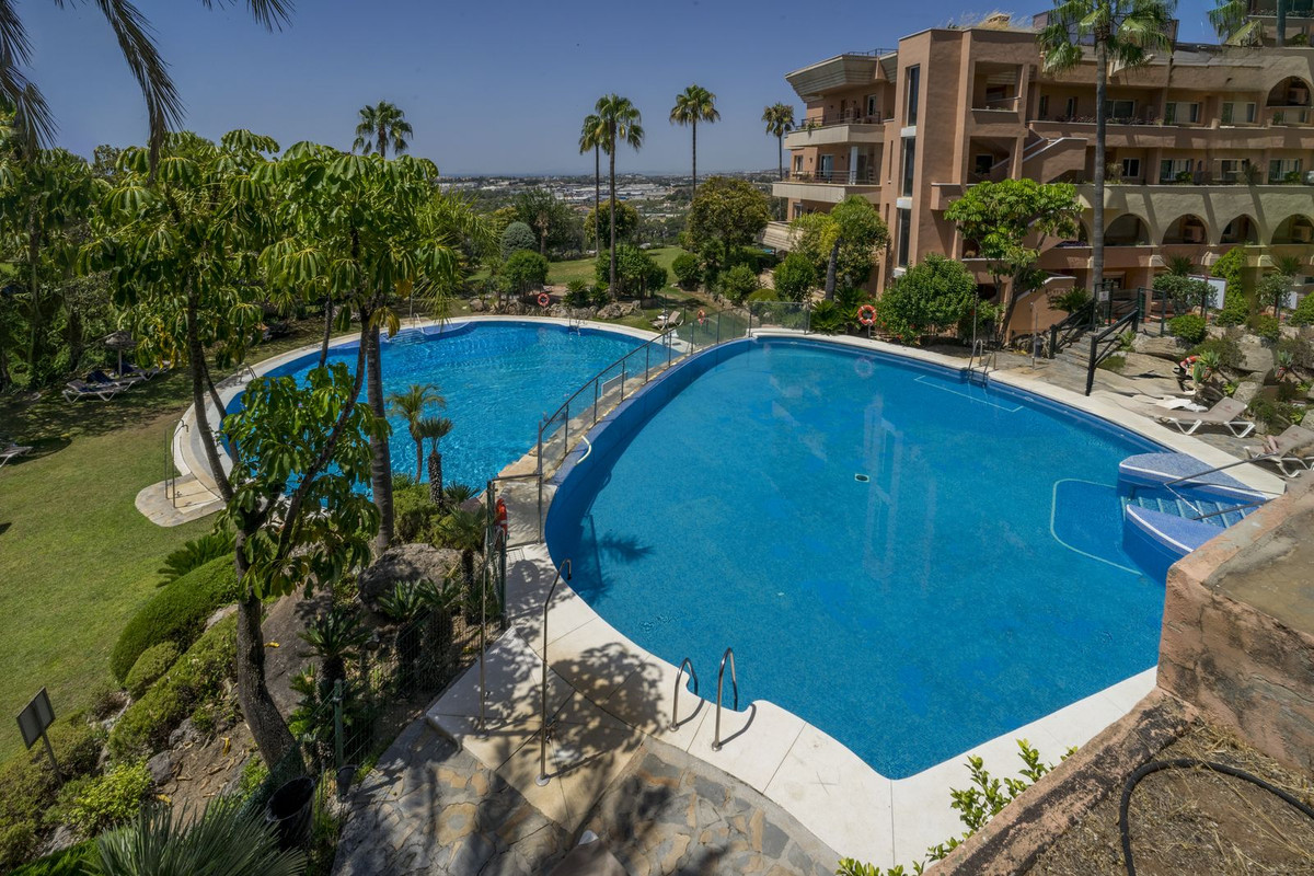 Appartement te koop in Nueva Andalucía | 2 slaapkamers H5439793