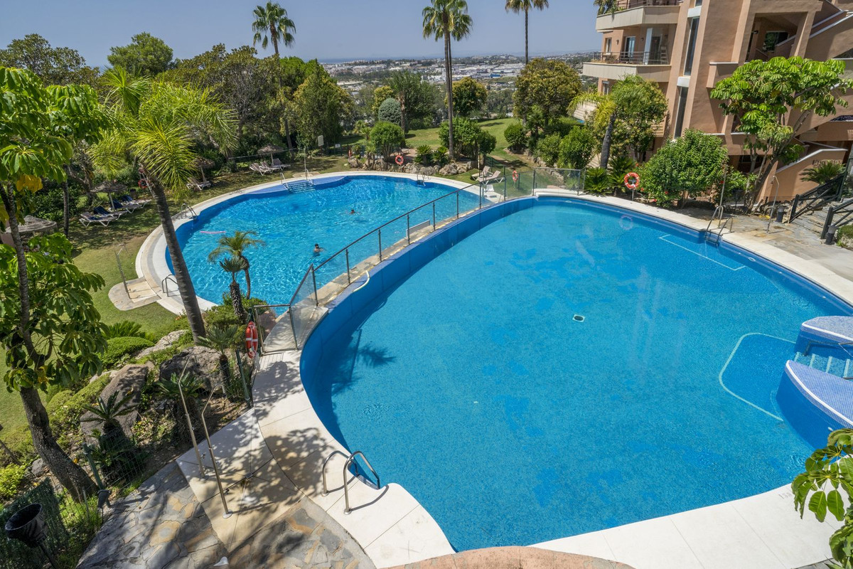 Appartement te koop in Nueva Andalucía | 2 slaapkamers H5439793