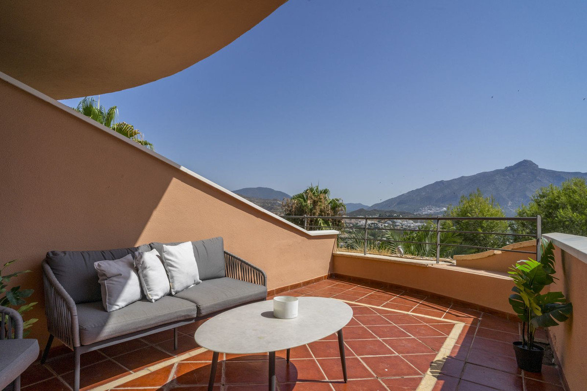 Appartement te koop in Nueva Andalucía | 2 slaapkamers H5439793