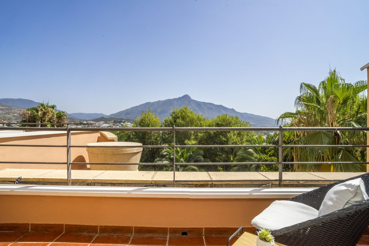 Appartement te koop in Nueva Andalucía | 2 slaapkamers H5439793
